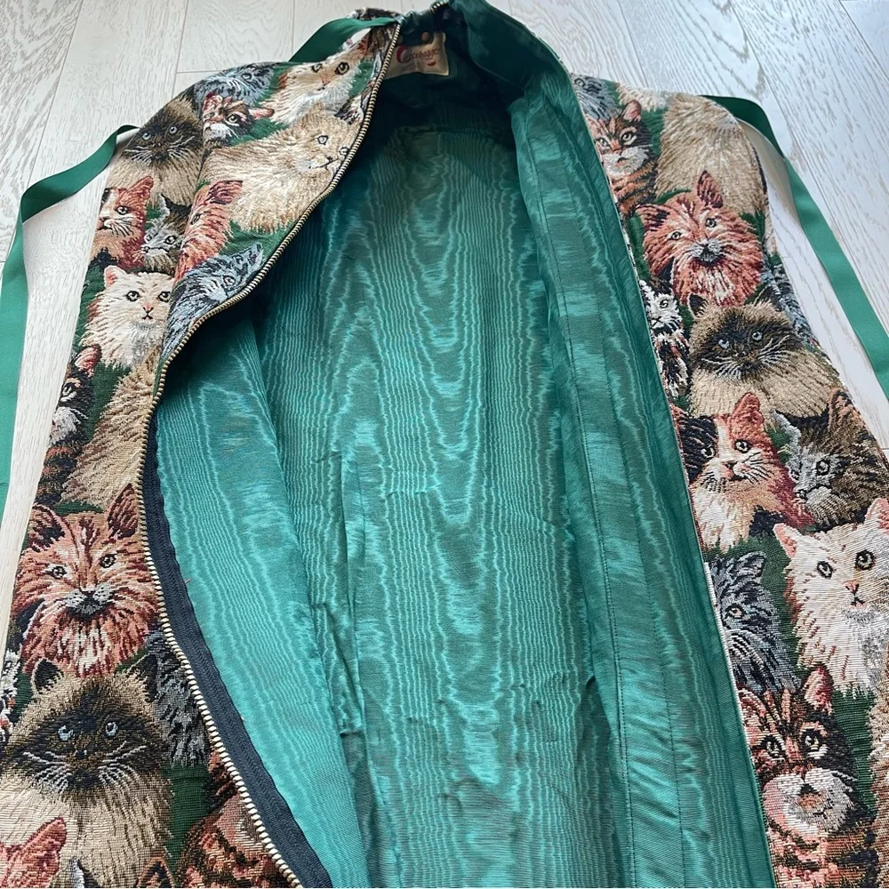 Vintage 90s Kitty Cat Tapestry Jacquard Garment Storage Travel Carrier Bag